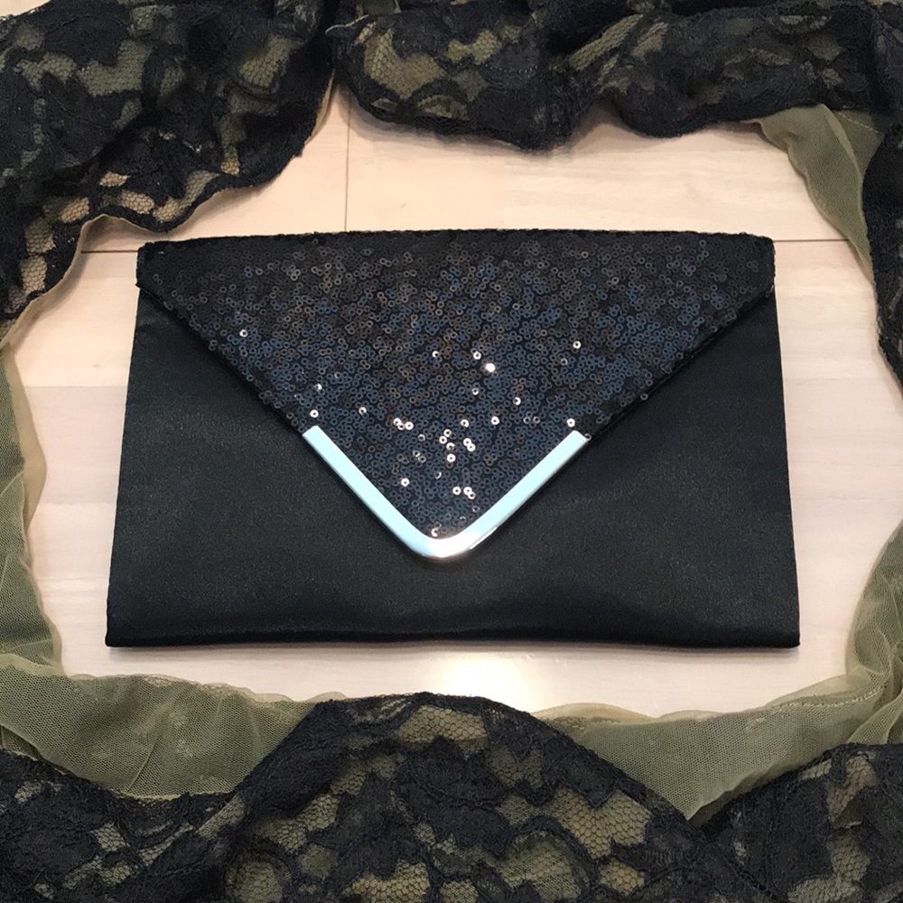 🌹NWT Ladies Evening Bag w/ Long Chain